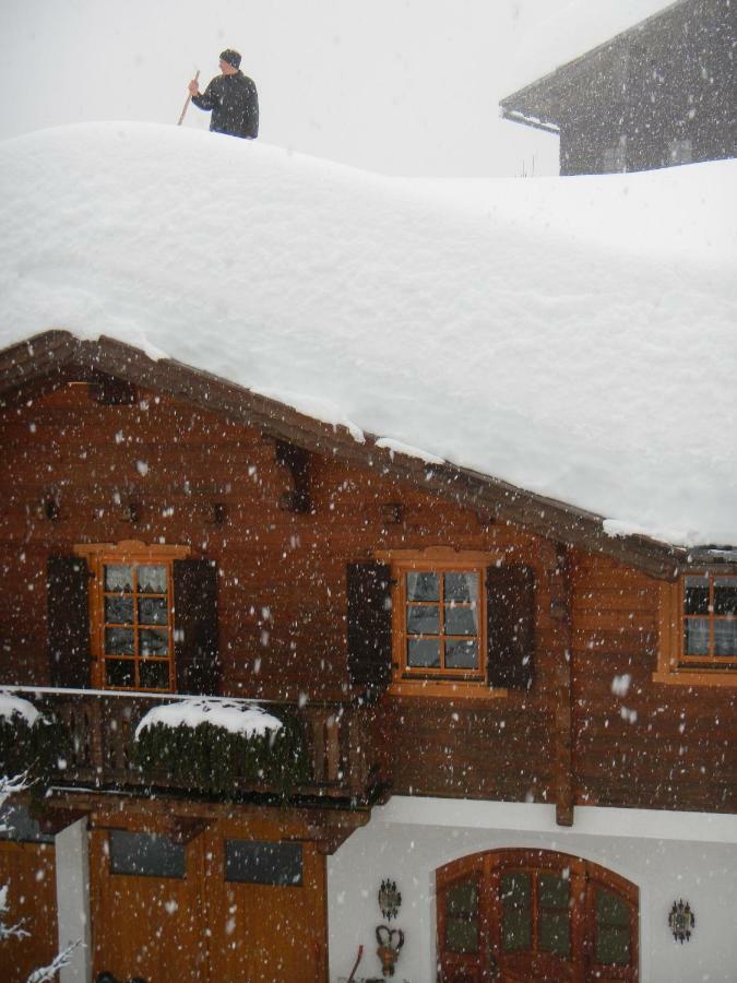 Bio-bergbauernhof Ederhias Farm stay
