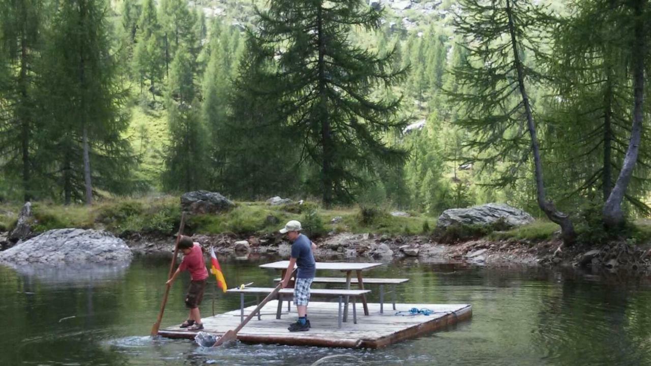 Bio-bergbauernhof Ederhias Farm stay