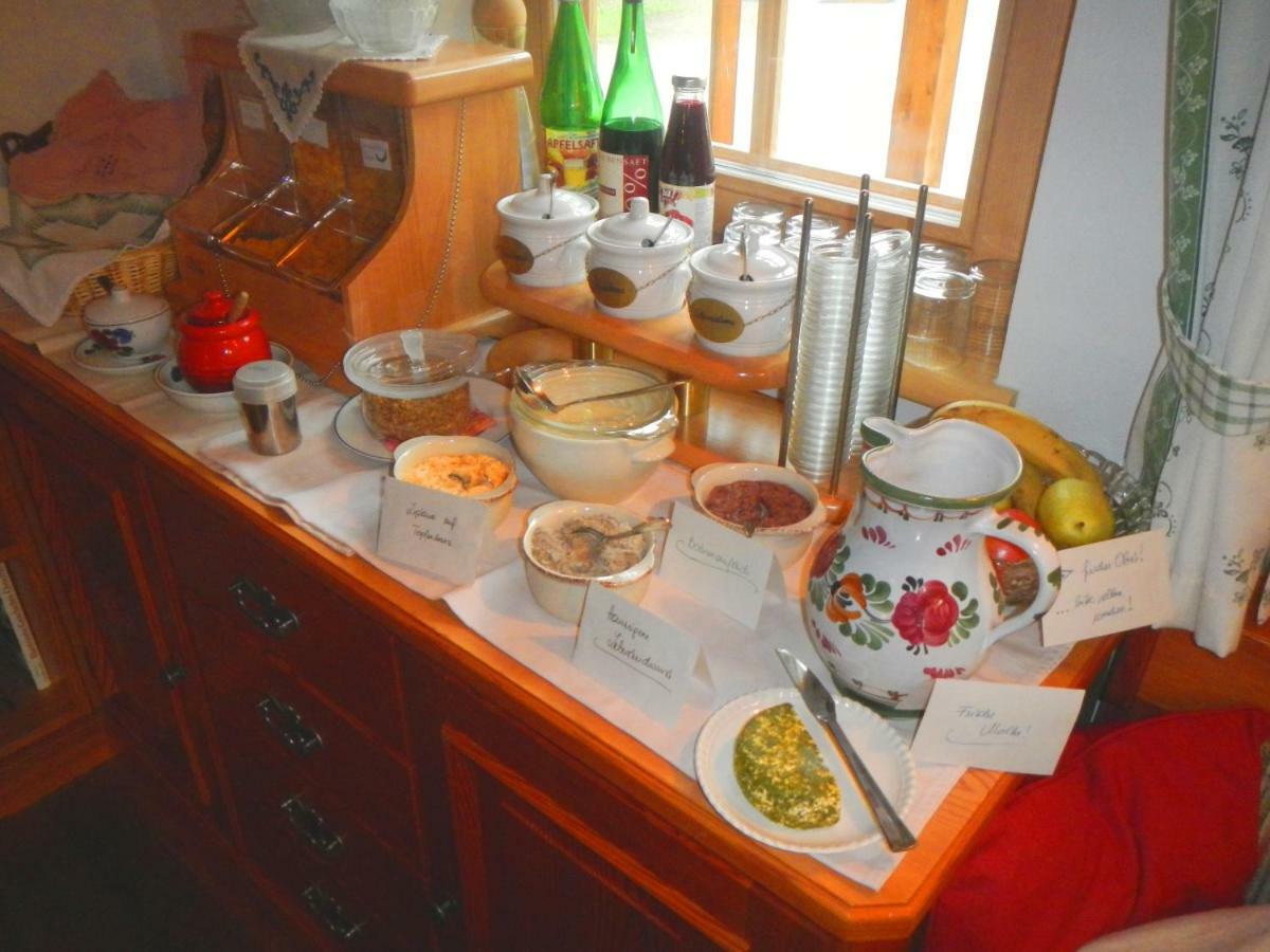 Farm stay Bio-bergbauernhof Ederhias
